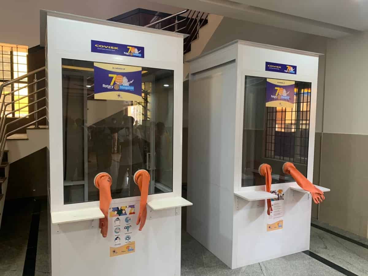 swab-collection-kiosk-02