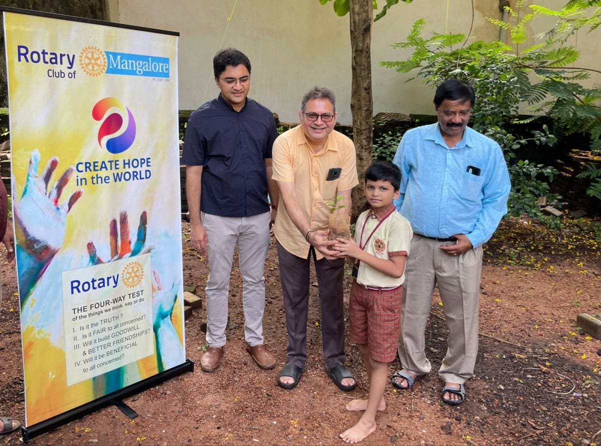 Vanamahotsava conducted at BEM-Mogling English Medium School, Car Street Vanamahotsava conducted at BEM-Mogling English Medium School, Car Street