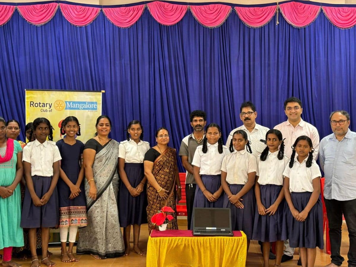 A Refurbished laptop was donated to DKZP Hr. Pry school Sandspit Bengre A Refurbished laptop was donated to DKZP Hr. Pry school Sandspit Bengre