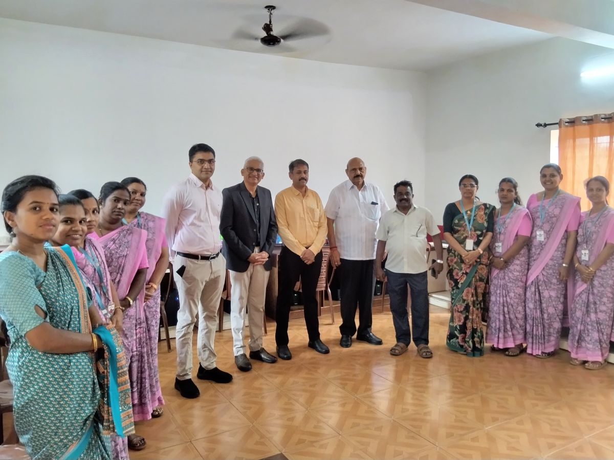Computers handover at Navachetana